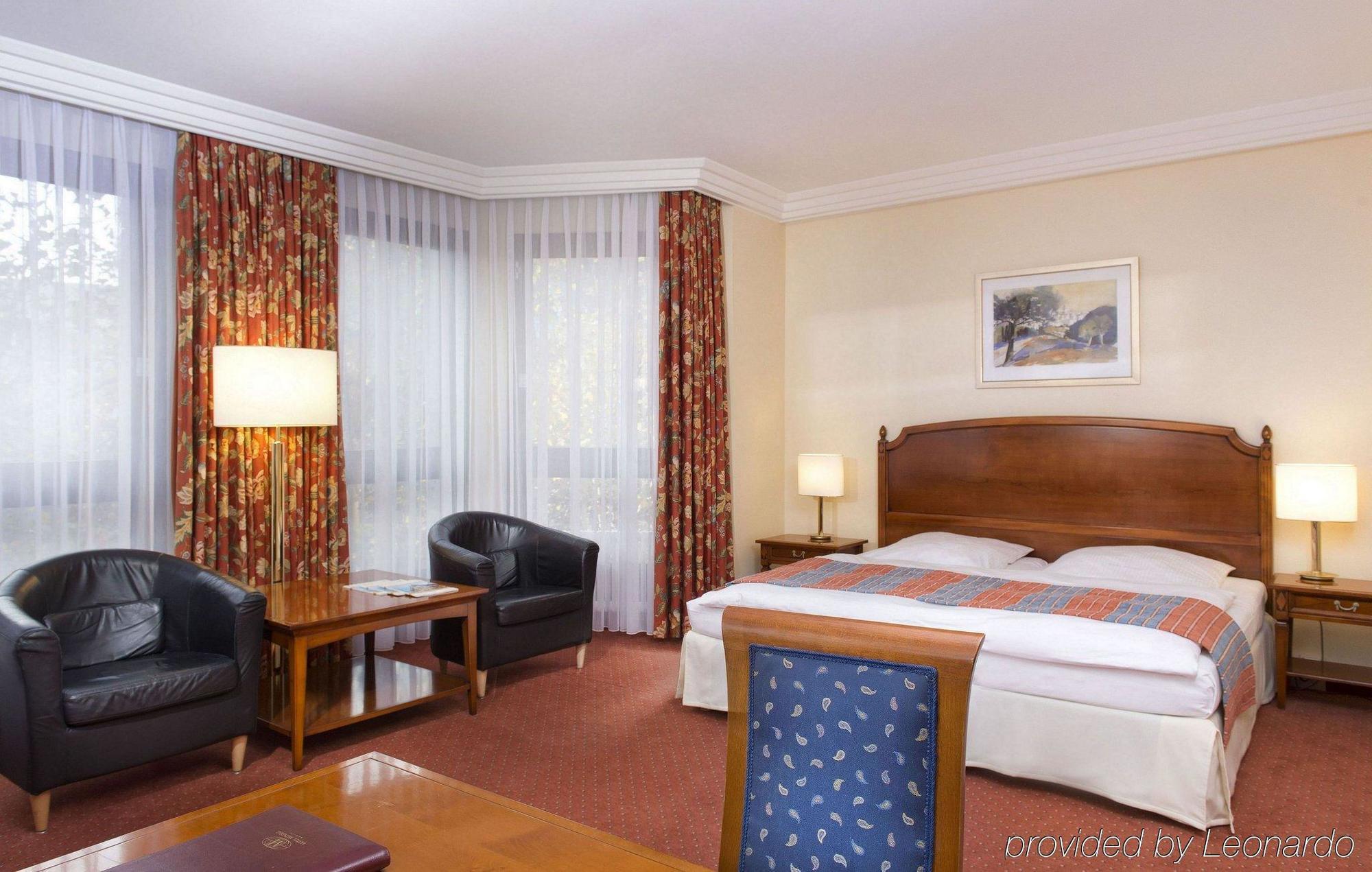 Hotel Mondial Am Kurfuerstendamm Берлин Екстериор снимка