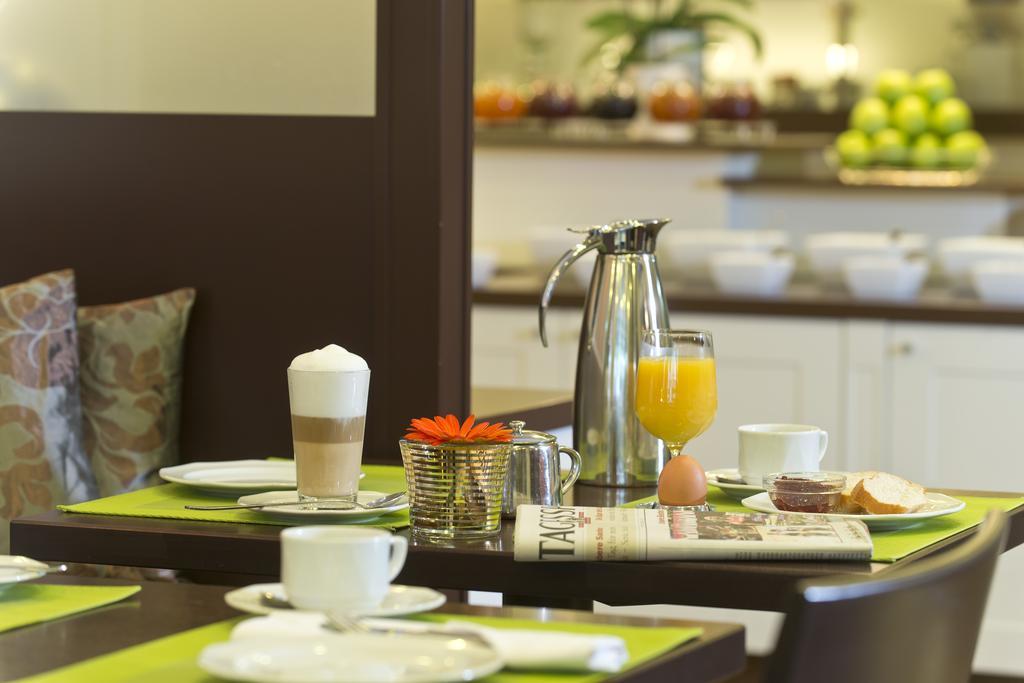 Hotel Mondial Am Kurfuerstendamm Берлин Екстериор снимка