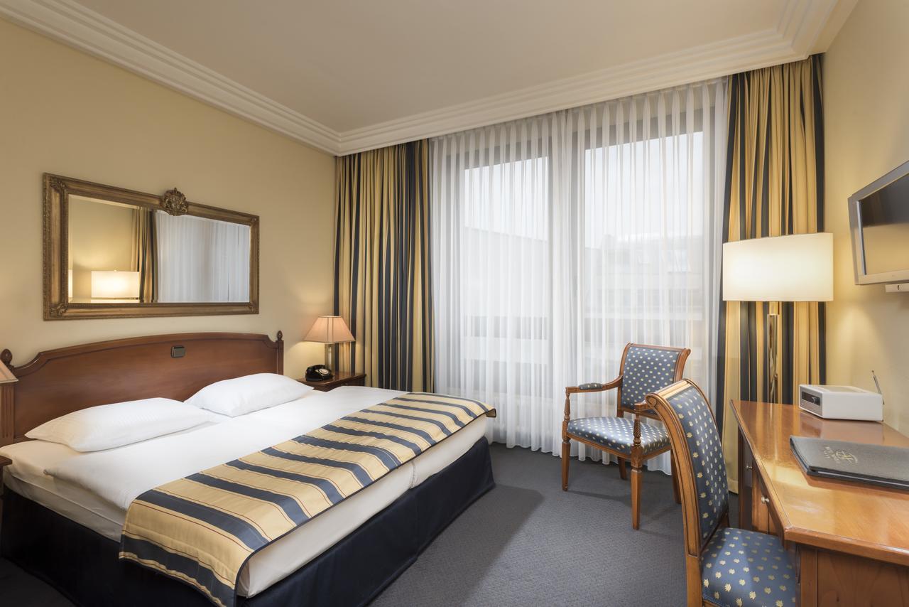 Hotel Mondial Am Kurfuerstendamm Берлин Екстериор снимка