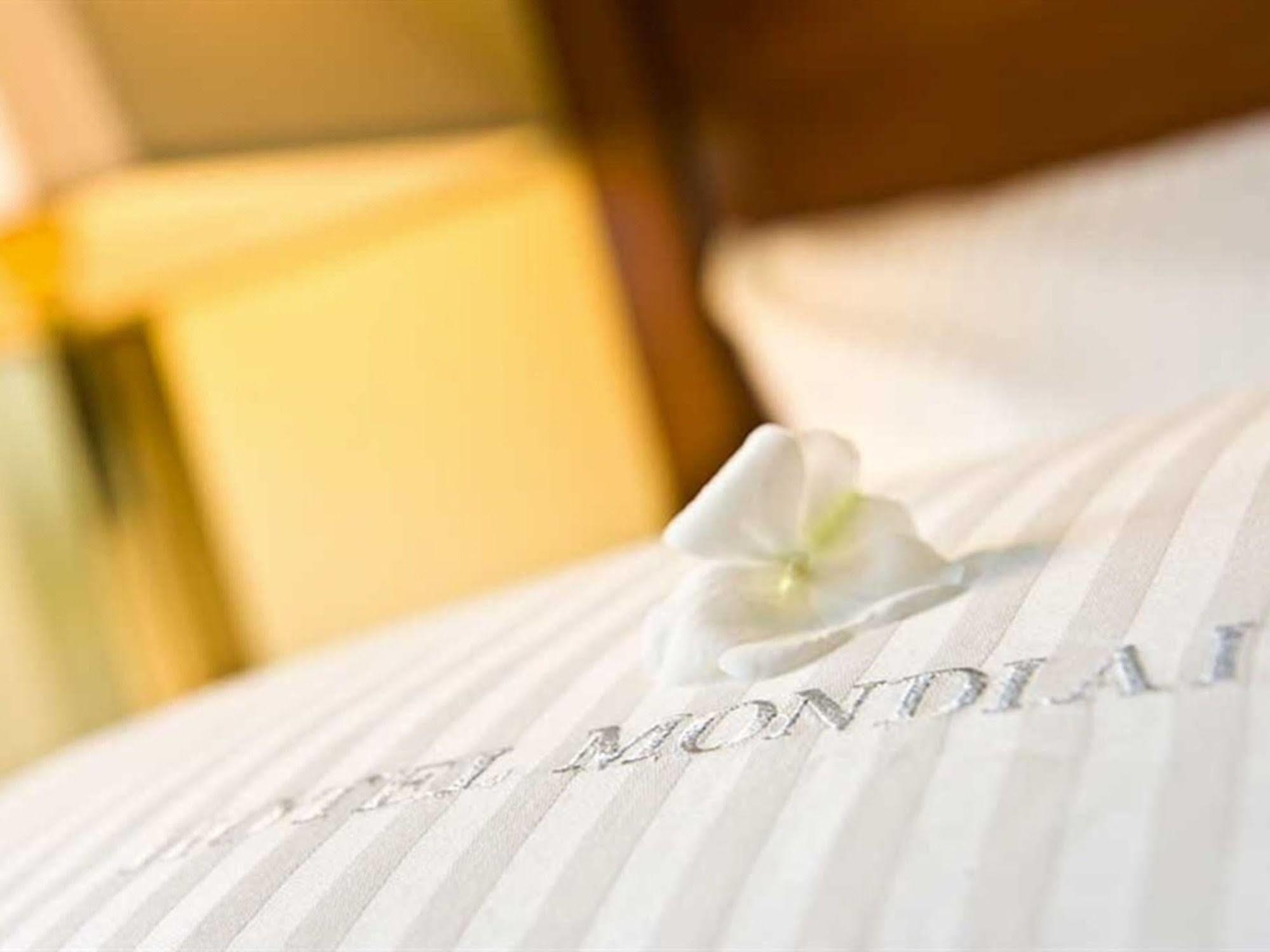 Hotel Mondial Am Kurfuerstendamm Берлин Екстериор снимка